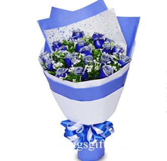 Extraordinary 18 Blue Rose Bouquet to China