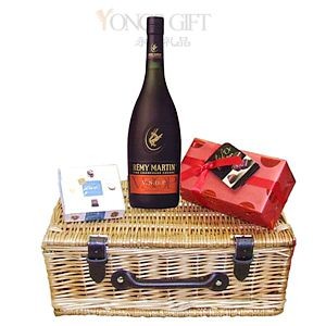 Remy Martin Gift Set to Japan