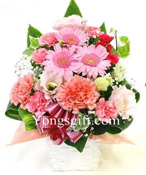 Flower Arrangment in Basket to Japan