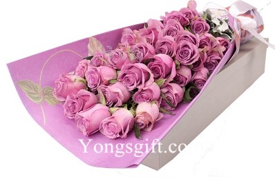 Purple Rose in Gift Box to China