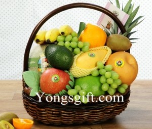 Royal Fruit Basket