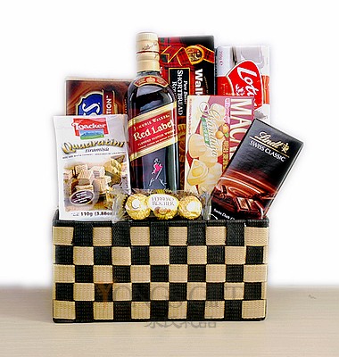 Johnnie Walker Red Label and Gourmet Basket