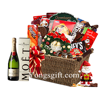 Xmas Moet Celebration Gift Basket