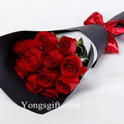 12 Classic Red Rose Bouquet to Macau